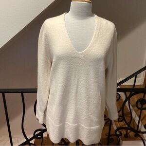 Nearly new cream color soft angora wool J crew V neck wool sweater Y2K look
